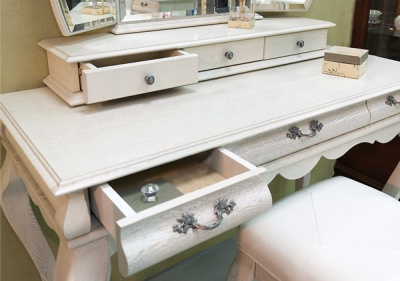 Стол туалетный Оскар ММ-216-06 фото Стол туалетный Оскар ММ-216-06. Фото №5